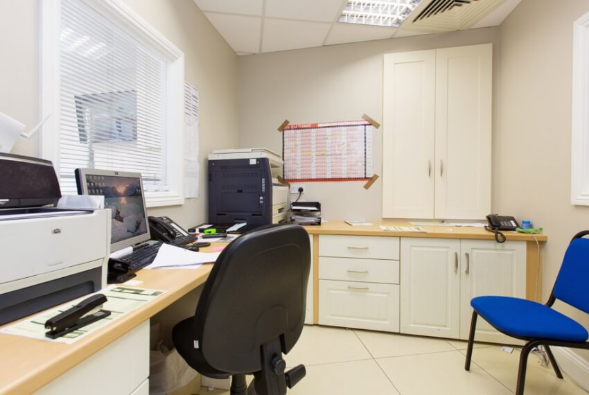 Unit_15_Sandyfrord_Shopping_Centre-6-2